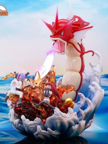  Team Rocket & Gyarados - Pokemon - Red Studio 