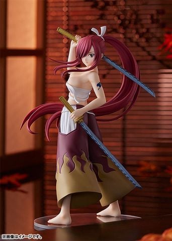  Erza Scarlet 