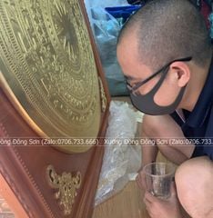 Tranh Trống Đồng Mặt Gò Khung Gỗ Sồi Kích Thước 90*90 Cm Khung Vuông