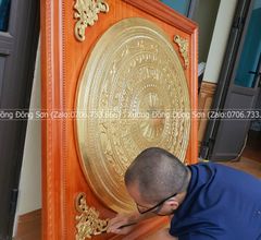 Tranh Trống Đồng Mặt Gò Khung Gỗ Sồi Kích Thước 80*80 Cm Khung Vuông