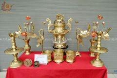 Bộ Ngũ Sự Bằng Đồng Vàng Song Long Chầu Nguyệt Cao 60 Cm+ Bình Sen Đồng + Bát Hương