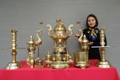 Bộ Ngũ Sự Bằng Đồng Cát Tút Song Long Chầu Nguyệt Cao 60 Cm + Đèn Cao 45cm Catut + Ngai 5 Chén