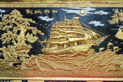 Tranh Thuận Buồm Xuôi Gió Kích Thước 230 x120  Đồng Vàng Dát Vàng - Khung Đồng