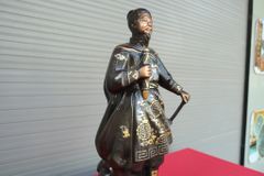 Tượng Danh Nhân- Trần Quốc Tuấn Cao 60 Cm Khảm Tam Khí