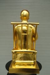 Tượng Đồng Bác Hồ Ngồi Ghế Mây Cao 42 Cm Mạ Vàng 9999