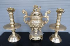Bộ Tam Sự Nến Bằng Đồng Vàng Song Long Chầu Nguyệt Cao 50 Cm