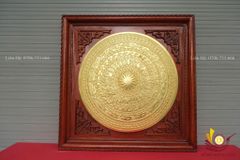 Tranh Trống Đồng Mặt Trống Đúc Dát Vàng Kích Thước 80 x 80 Cm Khung Vuông
