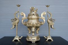Bộ Tam Sự Hạc Bằng Đồng Vàng Song Long Chầu Nguyệt Cao 60 Cm- Chữ Việt