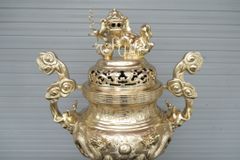 Bộ Đỉnh Đồng Ngũ Sự Đồng Cát Tút Song Long Chầu Nguyệt Cao 60 Cm + Lọ Hoa  38 + Ba Đài 10 Catut + Ống Hương 29cm Catut