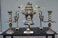 Bộ Đỉnh Đồng Ngũ Sự Đồng Vàng Song Long Chầu Nguyệt Màu Hai Công Nghệ Cao 60 Cm+  Ống Hương 29