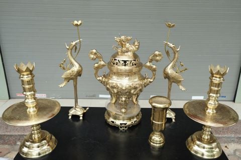 Bộ Ngũ Sự Bằng Đồng Cát Tút Song Long Chầu Nguyệt Cao 60 Cm + Ống Hương 29 catut