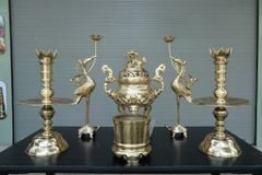 Bộ Ngũ Sự Bằng Đồng Cát Tút Song Long Chầu Nguyệt Cao 50 Cm + Bát Hương 16 Catut