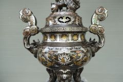 Bộ Đỉnh Đồng Ngũ Sự Đồng Đỏ Khảm Ngũ Sắc Song Long Chầu Nguyệt Cao 60 Cm + Bát hương 18