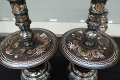 Bộ Ngũ Sự Bằng Đồng Đỏ Khảm Ngũ Sắc Song Long Chầu Nguyệt Cao 60 Cm + Ngai 5 chén