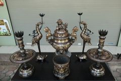 Bộ Đỉnh Đồng Ngũ Sự Đồng Đỏ Khảm Ngũ Sắc Song Long Chầu Nguyệt Cao 60 Cm + Bát hương 18