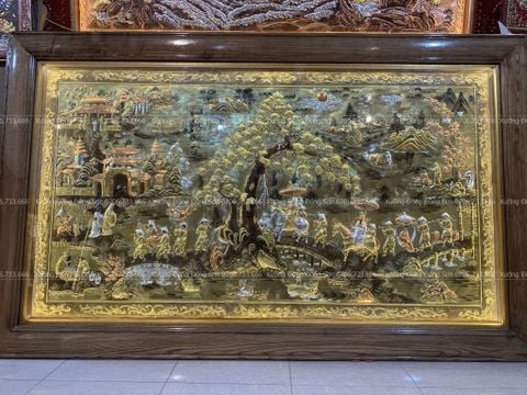 Tranh Đồng Vinh Quy Bái Tổ Kích Thước 255*155 Cm Nền Vàng Cạo Xước khung trơn