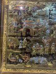 Tranh Đồng Vinh Quy Bái Tổ Kích Thước 255*155 Cm Nền Vàng Cạo Xước khung trơn