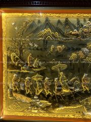 Tranh Đồng Vinh Quy Bái Tổ Kích Thước 230*120 Cm Nền Vàng Cạo Xước