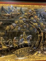 Tranh Đồng Vinh Quy Bái Tổ Kích Thước 230*120 Cm Nền Vàng Cạo Xước