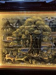 Tranh Cội Nguồn Quê Hương Nền Vàng Cạo Xước Kích Thước 230*120Cm Khung Hoa Tây