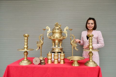 Bộ Ngũ Sự Bằng Đồng Vàng Song Long Chầu Nguyệt Cao 60 Cm+ Ba Đài + Mâm