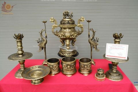 Bộ Đỉnh Đồng Ngũ Sự Đồng Vàng Song Long Chầu Nguyệt Màu Hai Công Nghệ Cao 60 Cm+ Mâm 30+ Bộ Bát Hương