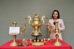 Bộ Ngũ Sự Bằng Đồng Vàng Song Long Chầu Nguyệt Cao 60 Cm+Ngai Chén 30