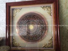 Tranh Trống Đồng Mặt CNC Có Kính Kích Thước 115*115 Cm Khung Vuông