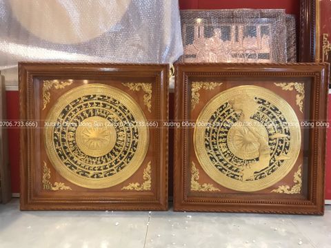 Tranh Trống Đồng Mặt Gò Có Kính Kích Thước 55*55 Cm Khung Vuông