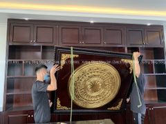 Tranh Trống Đồng Dát Vàng Kích Thước 155*135 Cm Khung Chữ Nhật