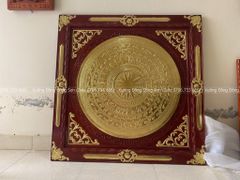 Tranh Trống Đồng Mặt Gò Khung Gỗ Sồi Dát vàng Kích Thước 140*140 Cm Khung Vuông