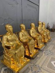 Tượng Đồng Bác Hồ Ngồi Ghế Mây Cao 61 Cm Mạ Vàng 9999