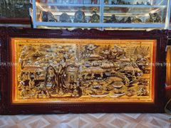 Tranh Đồng Quê Nền Vàng Cạo Xước Khung Đục Hoa Tây Kích Thước 230*120 Cm