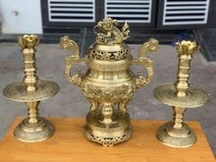 Bộ Tam Sự Nến Bằng Đồng Vàng Song Long Chầu Nguyệt Cao 60 Cm