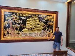 Tranh Thuận Buồm Xuôi Gió Kích Thước 330 x180  Đồng Vàng Nền Đen Dát  - Khung Sồi Đục Hoa Văn