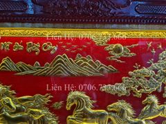Tranh Đồng Mã Đáo Thành Công 170*90 Cm Nền Đỏ dát vàng khung Hoa Tây