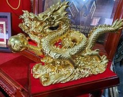 Tượng Linh Vật - Rồng Đồng Vàng Nhả Ngọc Lướt Sóng Kích Thước Ngang 33cm, cao 20cm