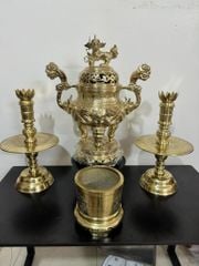 Bộ Tam Sự Nến Bằng Đồng Cát Tút Song Long Chầu Nguyệt Cao 60 Cm + Bát Hương 20Cm