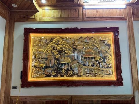 Tranh Đồng Quê Cội Nguồn Quê Hương Nền Vàng Cạo Xước Khung Đục Hoa Tây KT 255-155