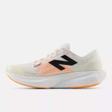  New balance fuelcell rebel v4 