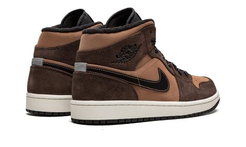  Air Jordan 1 Mid SE ‘Dark Chocolate’ 