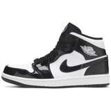  Air Jordan 1 Mid SE "Carbon Fiber" 