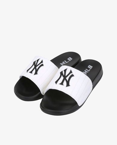  MLB slide New Mound New York Yankees 