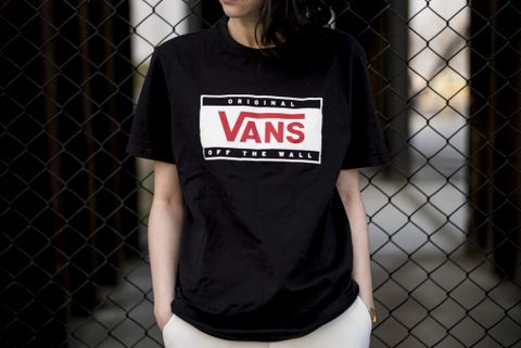  Tee Vans off the wall 