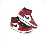  Air Jordan 1 Mid Chicago Black Toe 