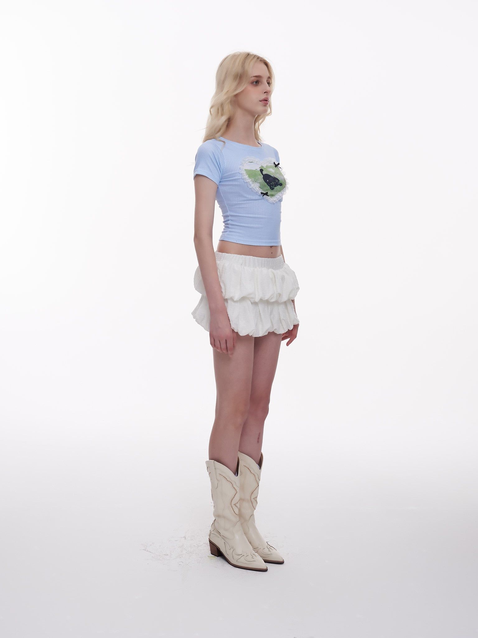  Áo Thun Nữ Form Ôm Body Họa Tiết Phối Ren Rora MADMIND - Màu Xanh Dương 