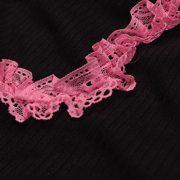  Quần Ngắn Ôm Body Ren Hồng Lace Shorts Madmind - Màu Đen 