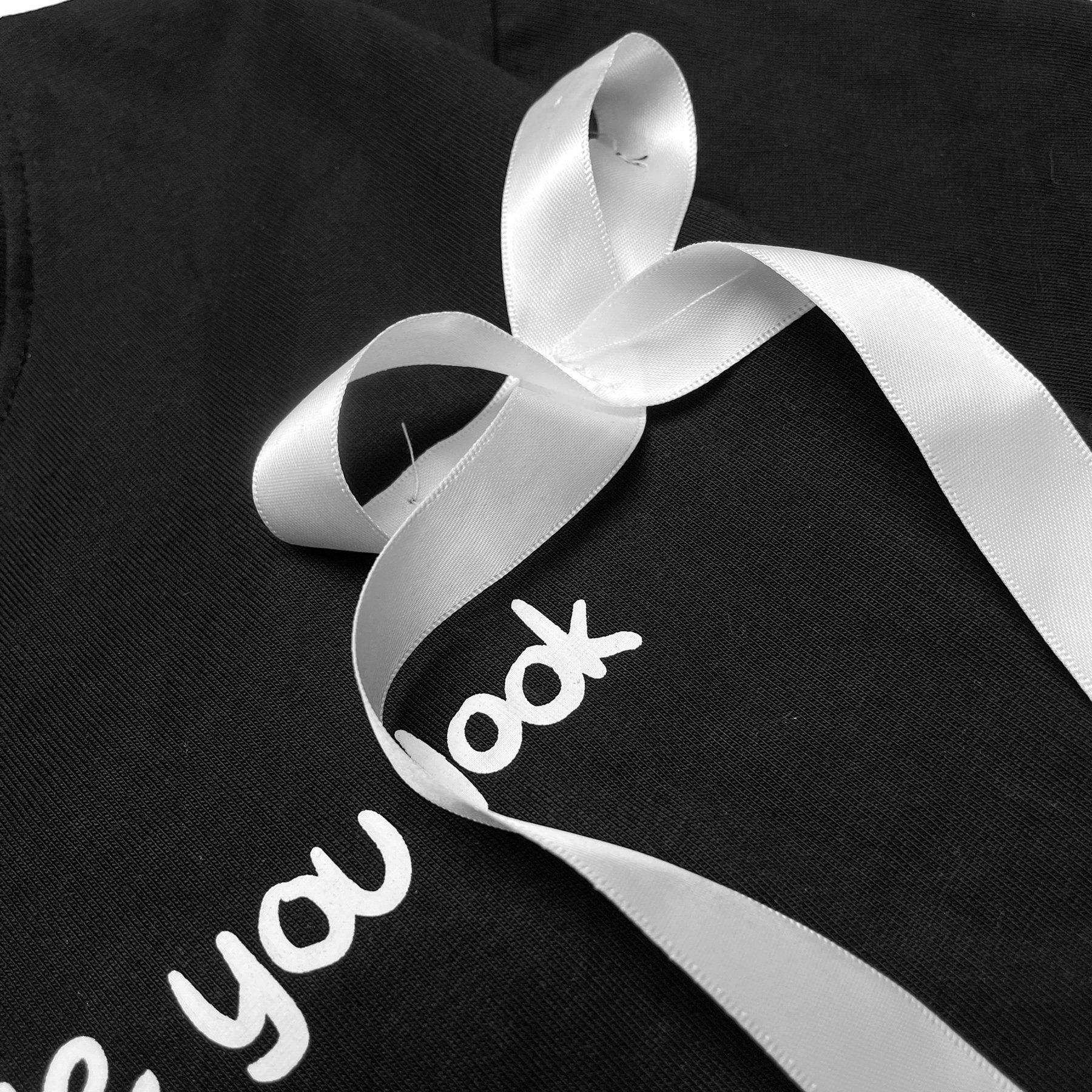  Áo Thun Phối Thắt Nơ Your Gift Madmind - Màu Đen 