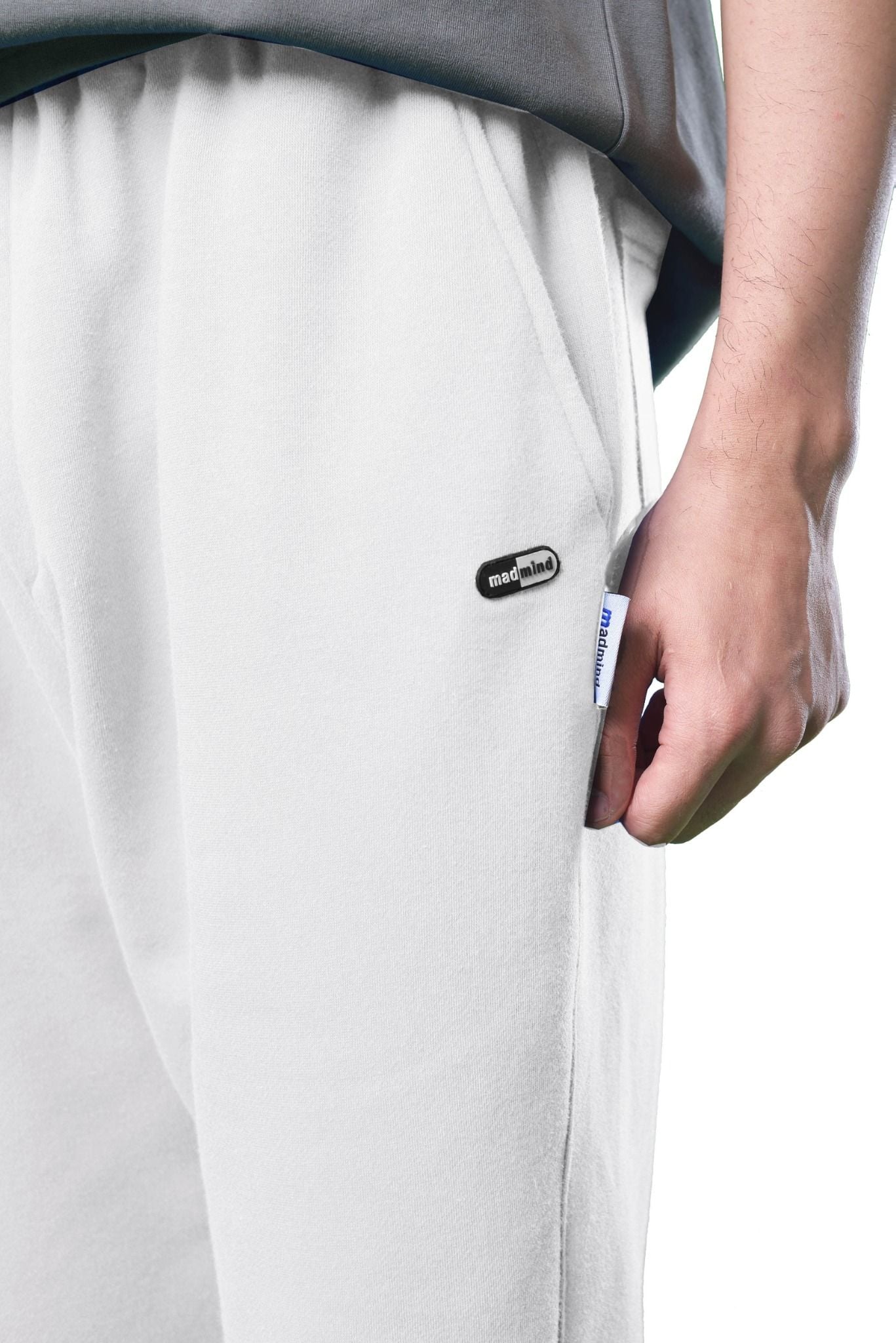  Quần Dài Premium Logo Madmind Nỉ Bông Màu Trắng 