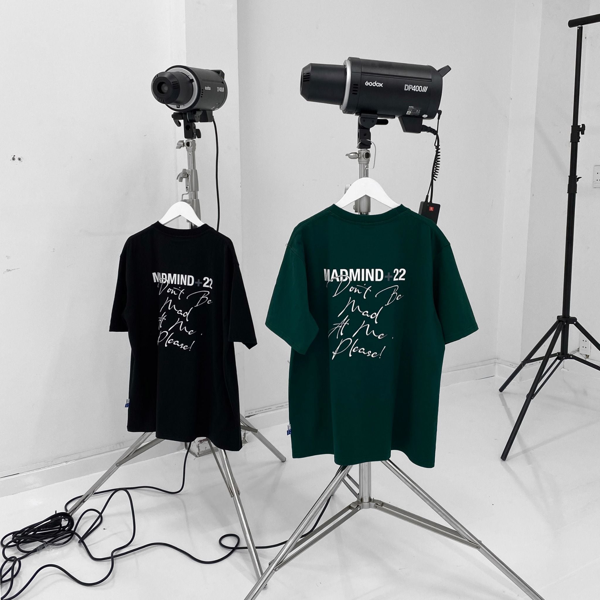  Áo Thun Please Madmind Màu Đen 